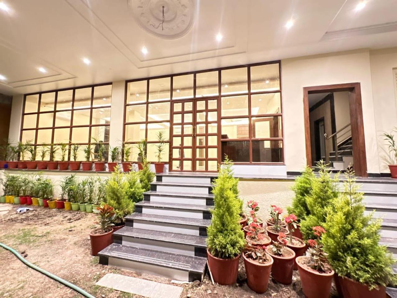 Manas Resort By Rudrakshi Ουνταϊπούρ Εξωτερικό φωτογραφία